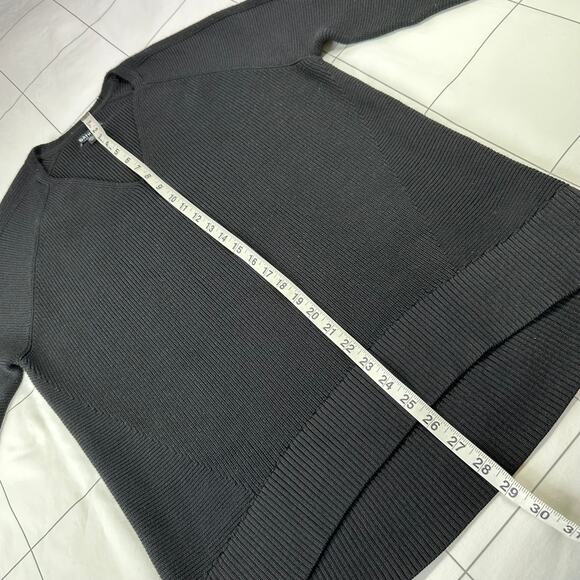 Athleta Sweater Womens Medium Black Handover Merino Wool Blend V Neck Knit Rib - Picture 8 of 8